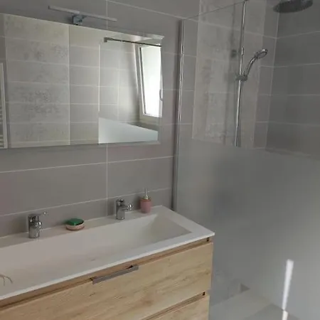 Jolie Maison Neuve Sans Vis A Vis Proche De La Mer بيت للعطل سا جورج دوليه